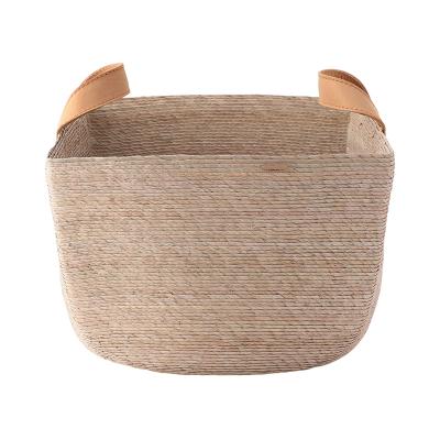 REVISTERO SQUARE BASKET WITH LEATHER HANDLE