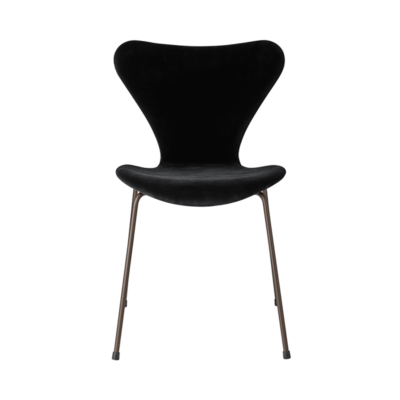 FRITZ HANSEN(フリッツ・ハンセン)SERIES 7(セブンチェア)ベルベット ベルファスト ナイトブラック