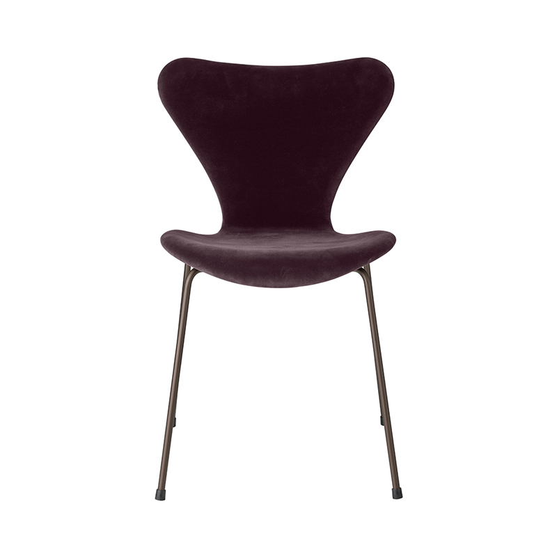 FRITZ HANSEN(フリッツ・ハンセン)SERIES 7(セブンチェア)ベルベット ベルファスト ダークプラム