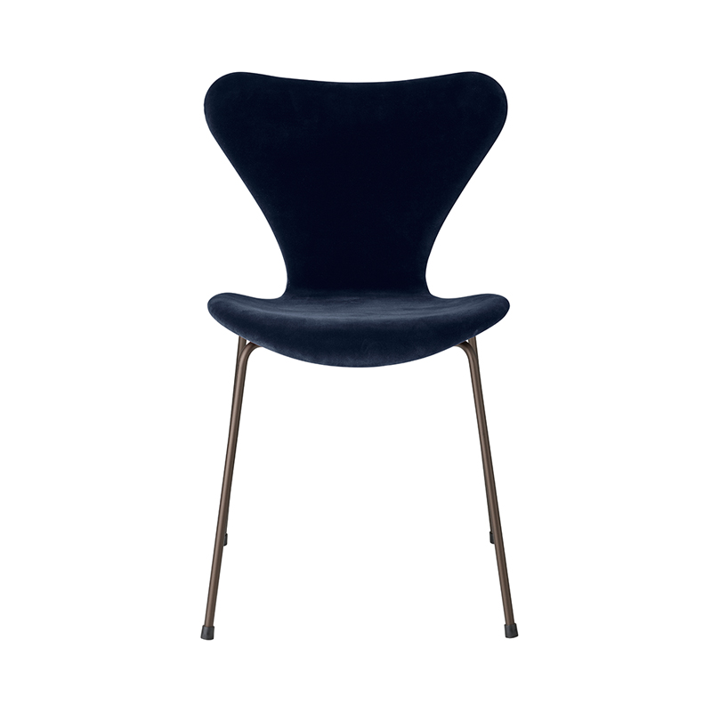FRITZ HANSEN(フリッツ・ハンセン)SERIES 7(セブンチェア)ベルベット ベルファスト ミッドナイトブルー