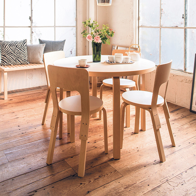 Artek（アルテック）90A テーブル ブラック リノリウム｜Alvar Aalto | THE CONRAN SHOP(コンランショップ) |  The Conran Shop