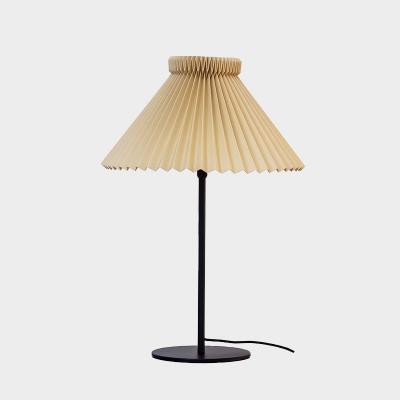 LE KINT（レ・クリント）テーブルランプ モデル334T バターミルク